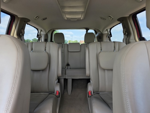 2015 Chrysler Town and Country Touring-L