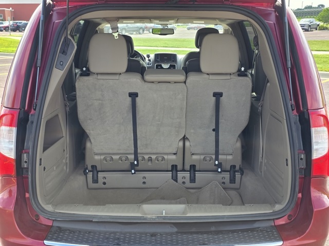 2015 Chrysler Town and Country Touring-L