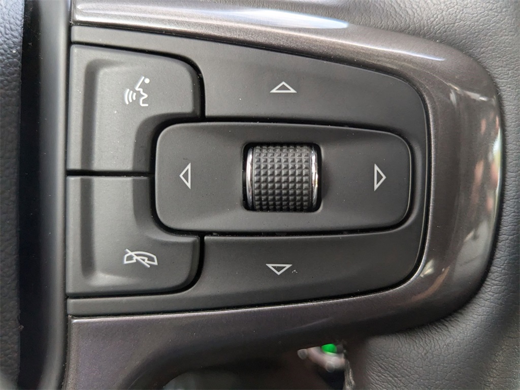 2024 Chevrolet Silverado 1500 High Country photo 17