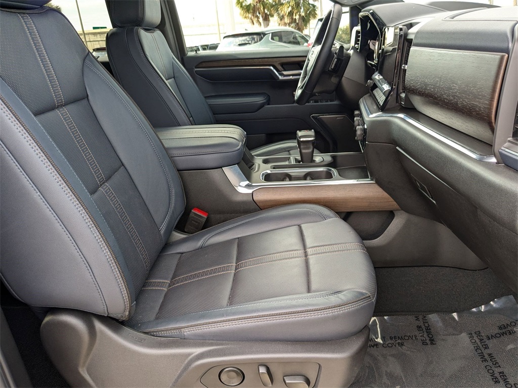 2024 Chevrolet Silverado 1500 High Country photo 27