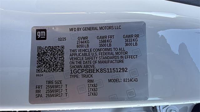 new 2025 Chevrolet Colorado car, priced at $33,495