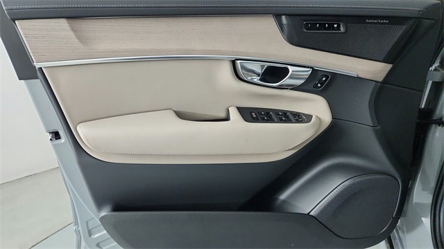 new 2026 Volvo XC90 Plug-In Hybrid car, priced at $81,875