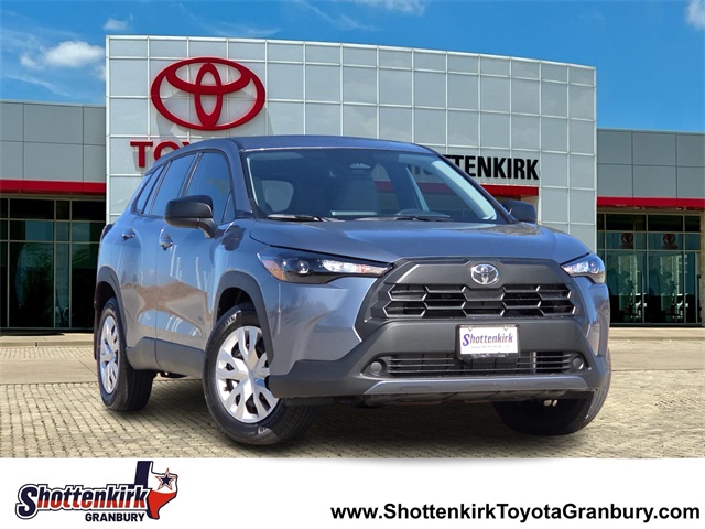 2026 Toyota Corolla Cross L's photo