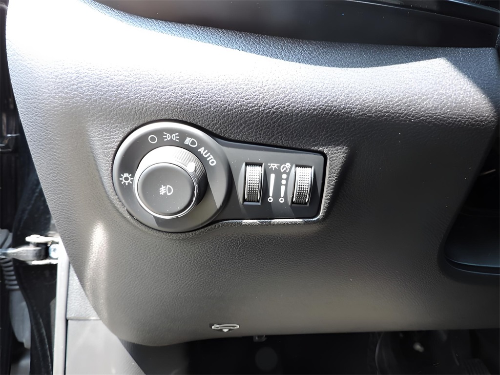 2022 Diamond Black Crystal Pearlcoat Jeep Compass Trailhawk 4X4 SUV
