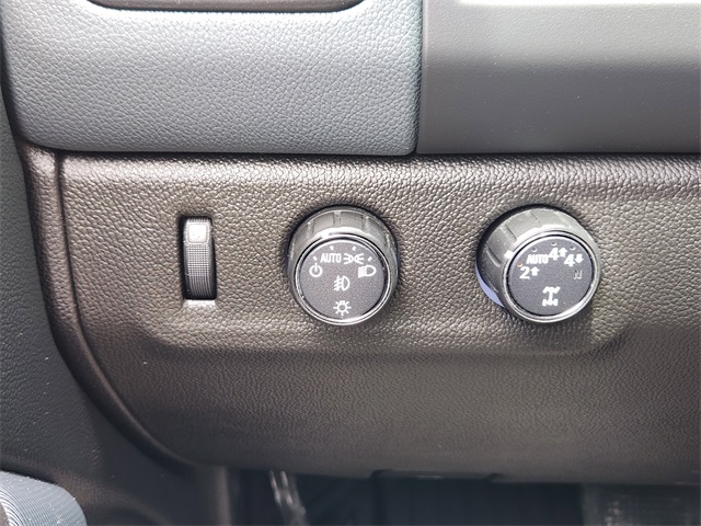 2022 Summit White Chevrolet Colorado Z71 4X4 Truck