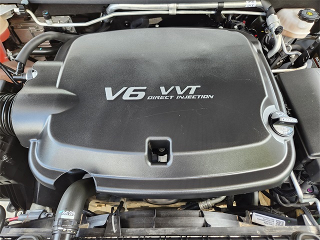 2022 Summit White Chevrolet Colorado Z71 4X4 Truck