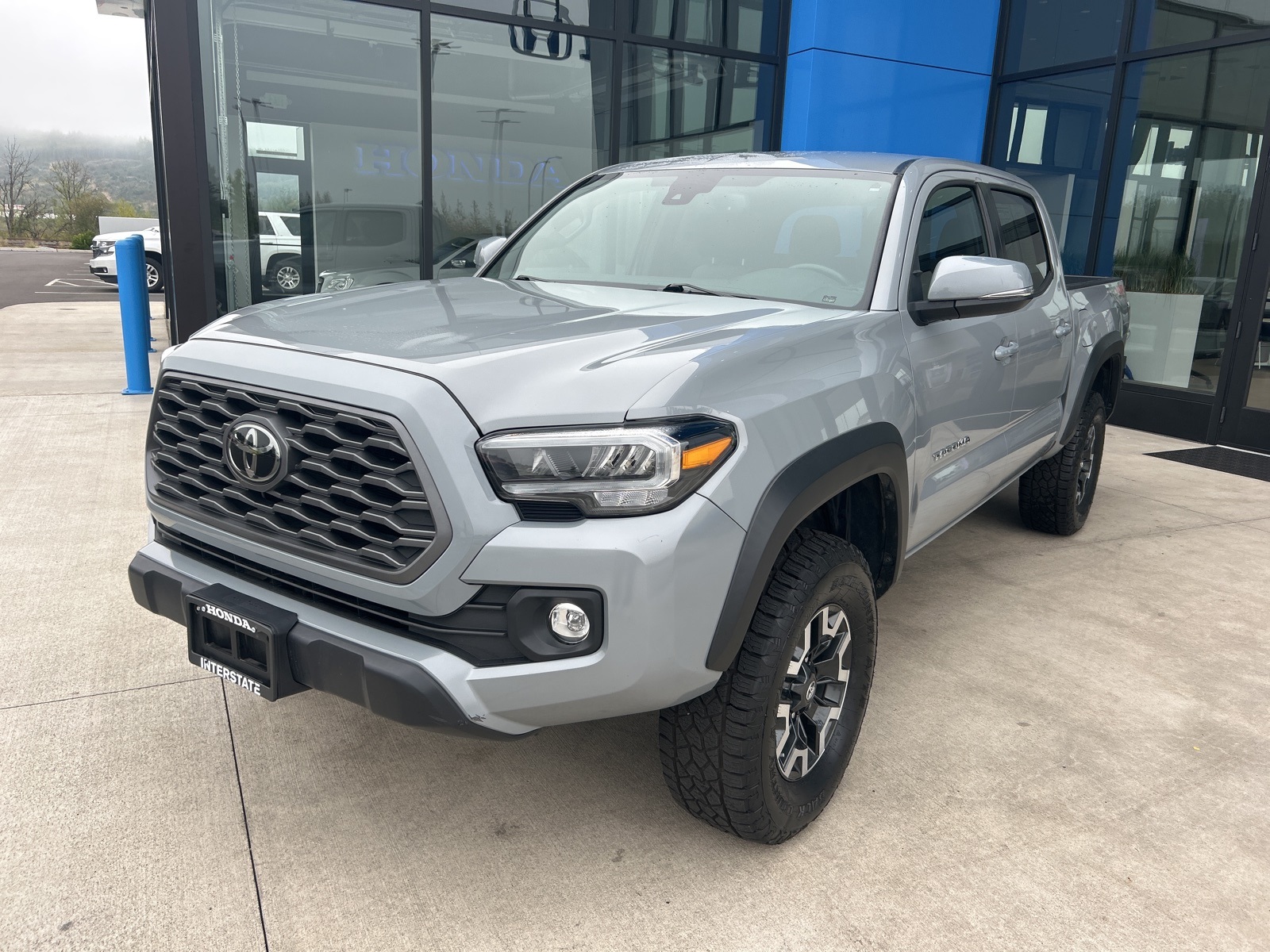 2021 Toyota Tacoma SR5's photo