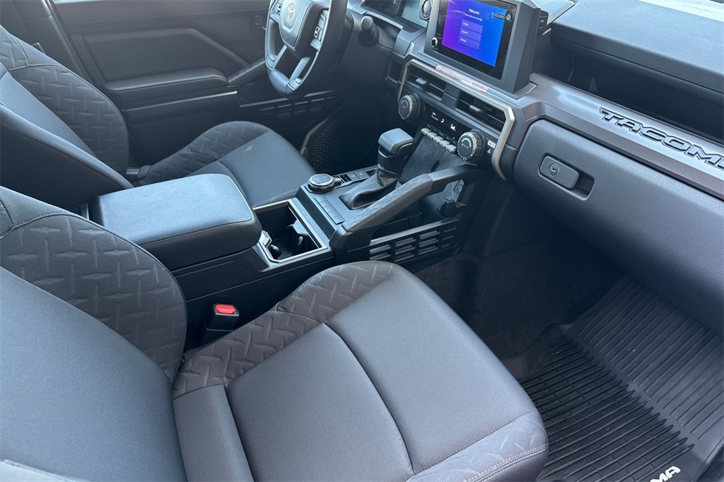 2025 Toyota Tacoma SR5 Double Cab photo 13