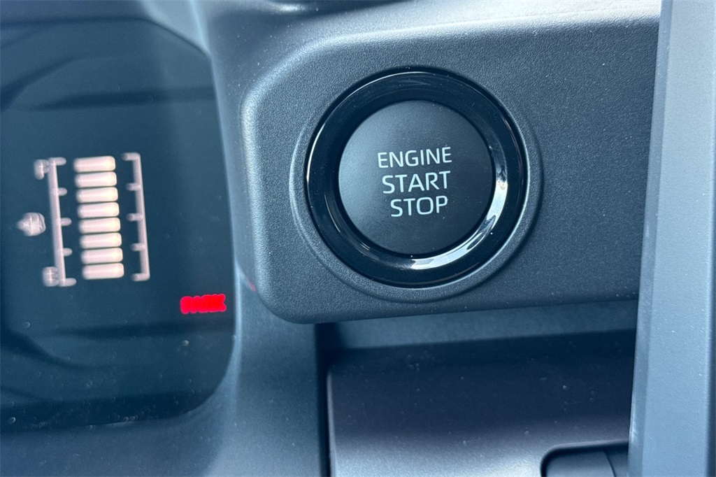 2025 Toyota Tacoma SR5 Double Cab photo 17