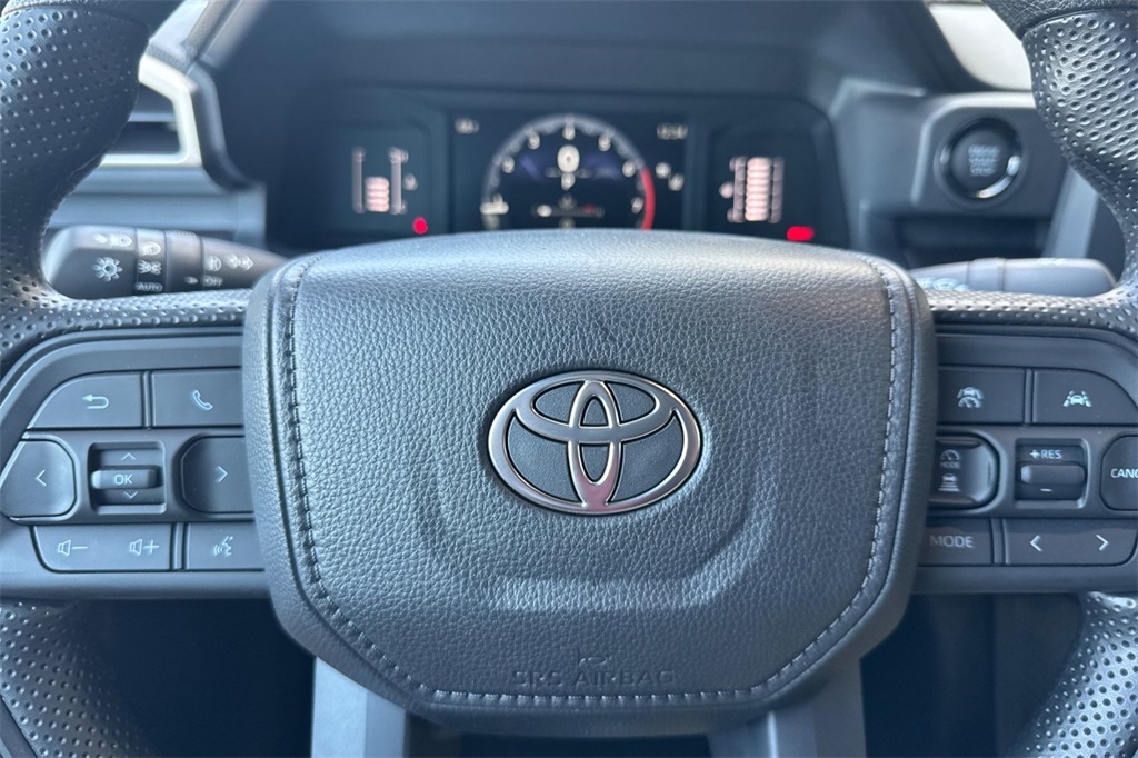 2025 Toyota Tacoma SR5 Double Cab photo 18