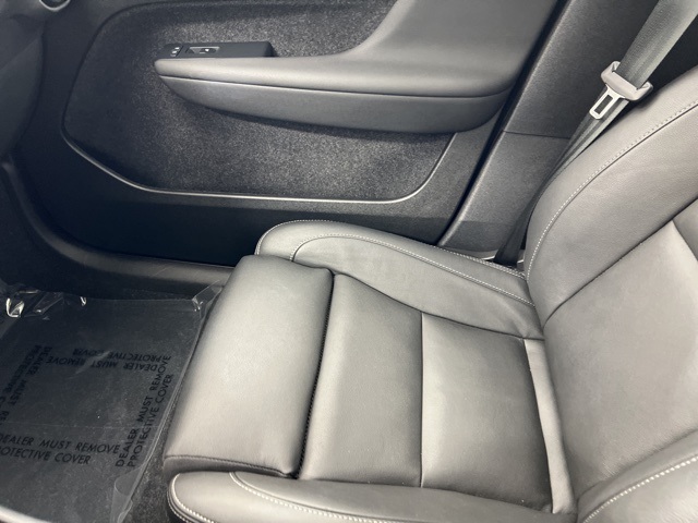 2025 Volvo XC40 Plus photo 20
