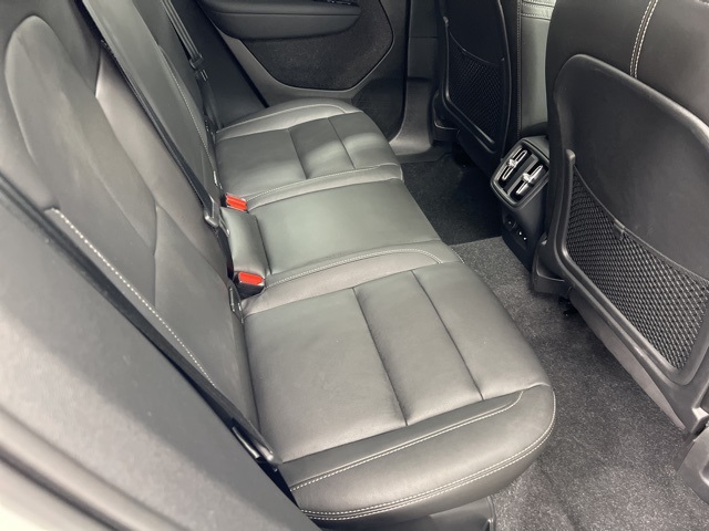 2025 Volvo XC40 Plus photo 22