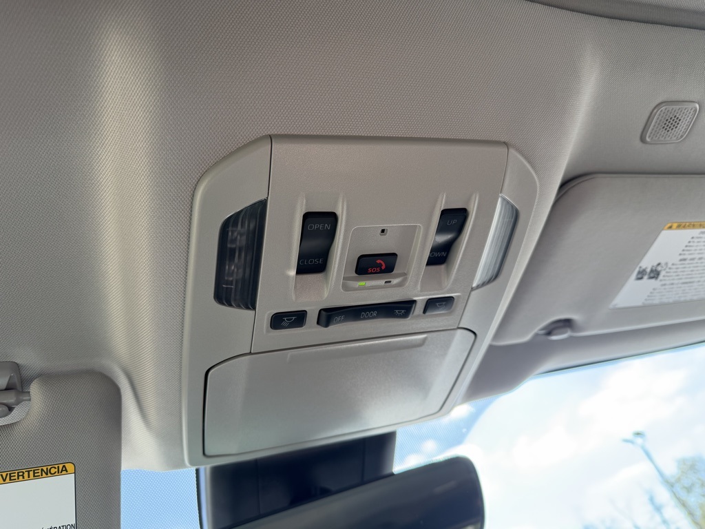 used 2024 Toyota Highlander car, priced at $41,903