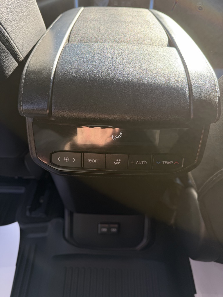 used 2024 Toyota Highlander car, priced at $41,903