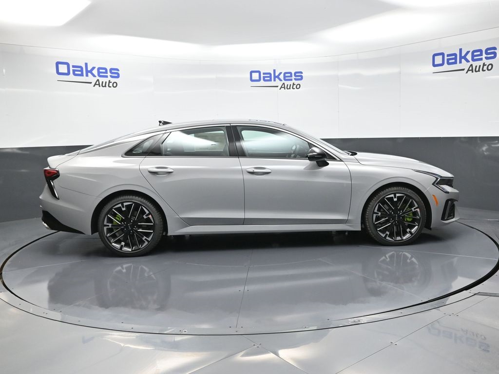 2026 Kia K5 GT photo 8