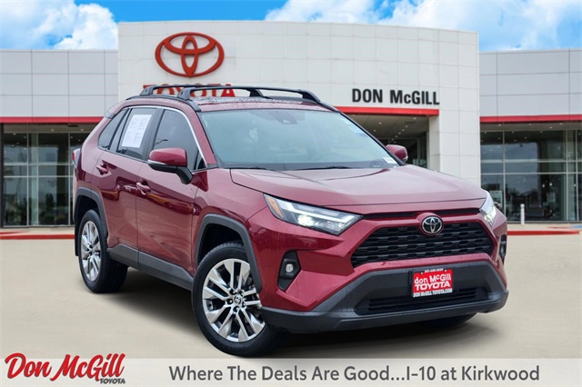 2023 Toyota RAV4 XLE Premium's photo
