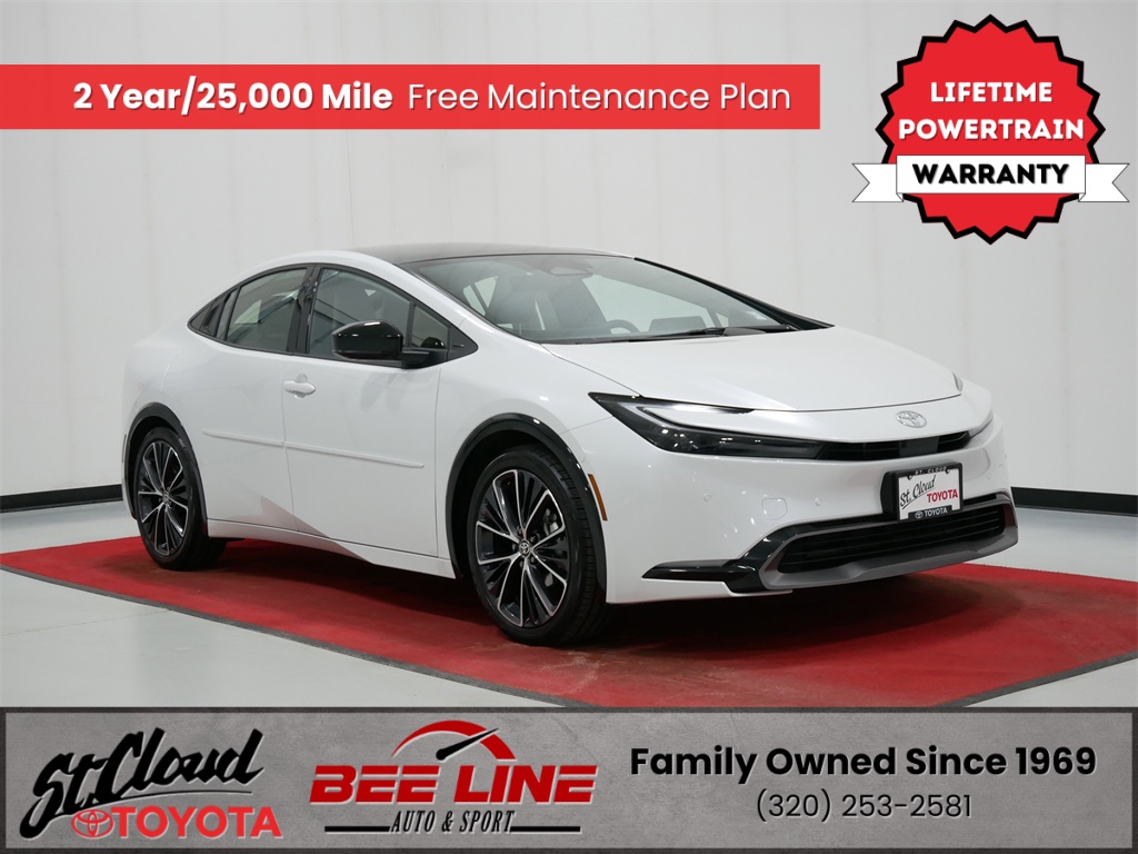 2024 Toyota Prius Limited's photo