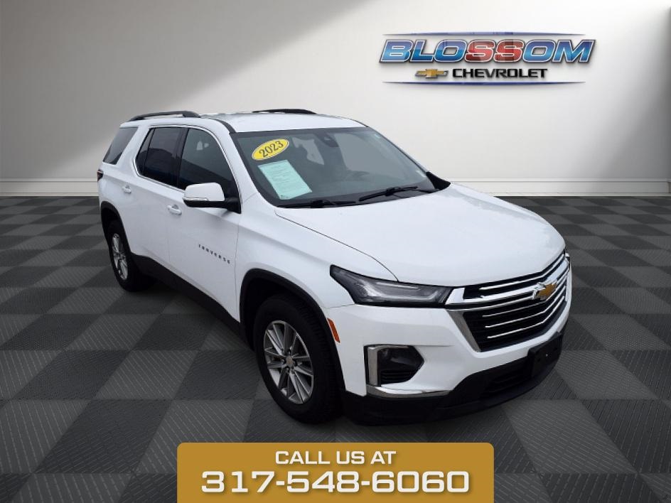 2023 Summit White Chevrolet Traverse LT SUV