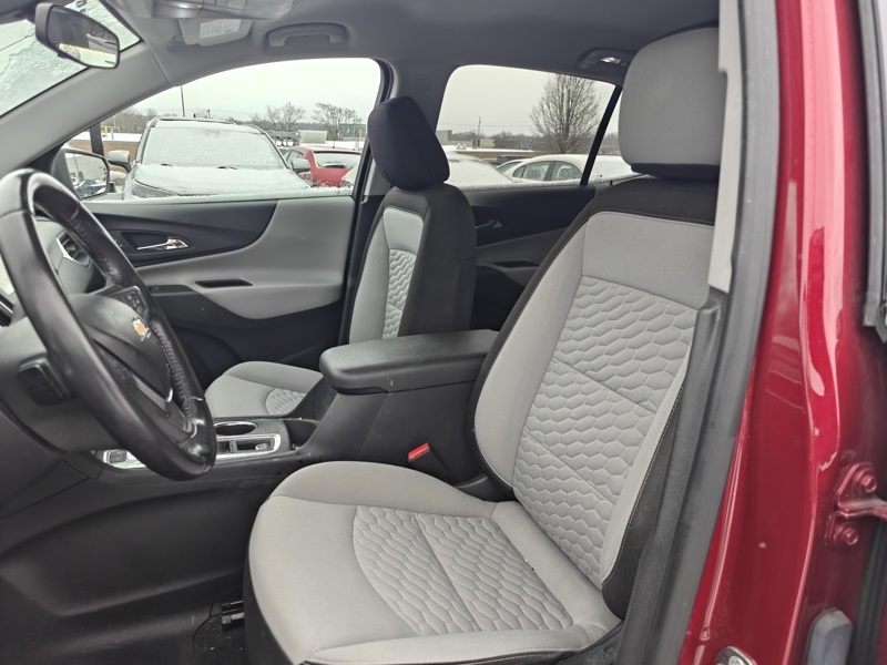 Used 2019 Chevrolet Equinox LT with VIN 3GNAXVEXXKS570125 for sale in Hermitage, PA