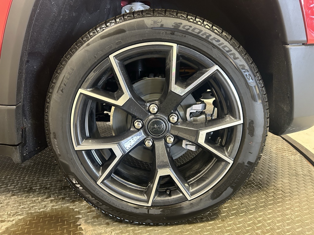 new 2026 Jeep Cherokee car, priced at $44,995