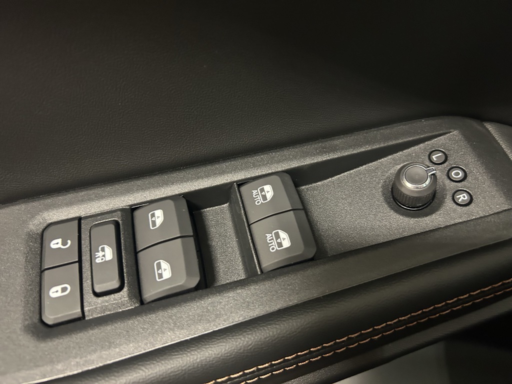 new 2026 Jeep Cherokee car, priced at $44,995