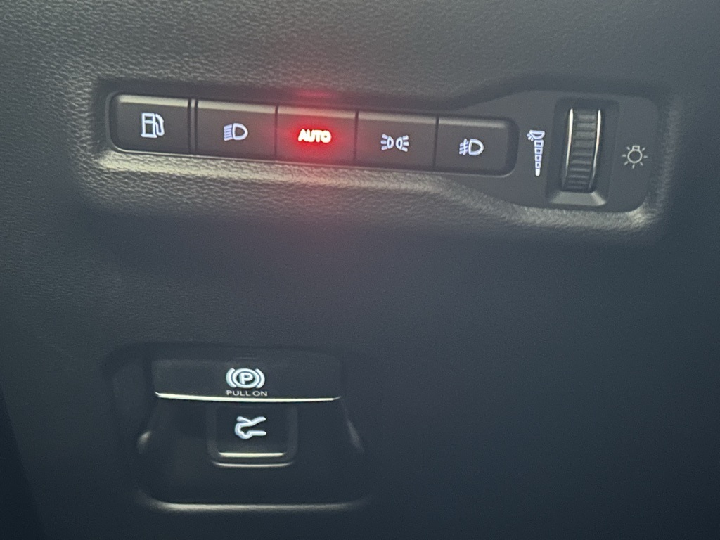 new 2026 Jeep Cherokee car, priced at $44,995