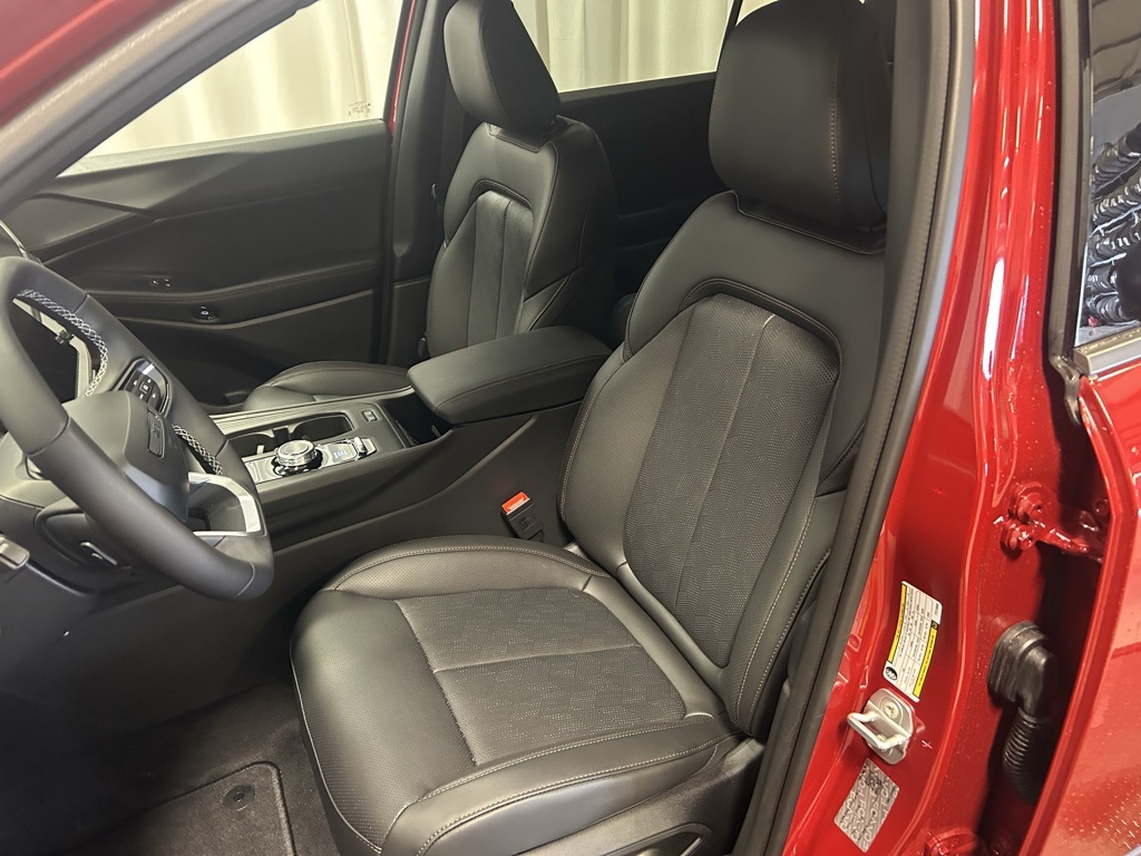 new 2026 Jeep Cherokee car, priced at $44,995