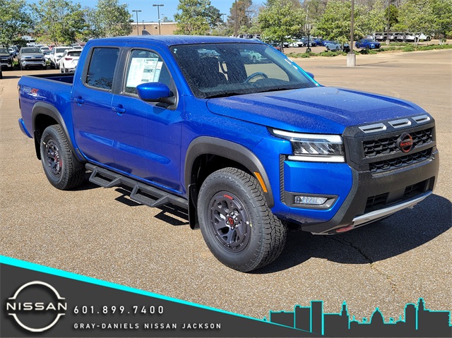 2025 Nissan Frontier PRO-4X's photo