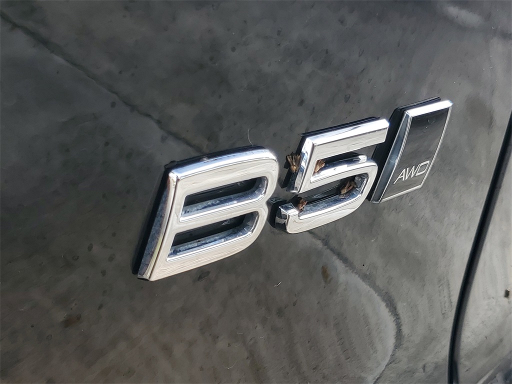 used 2024 Volvo XC40 car, priced at $24,995