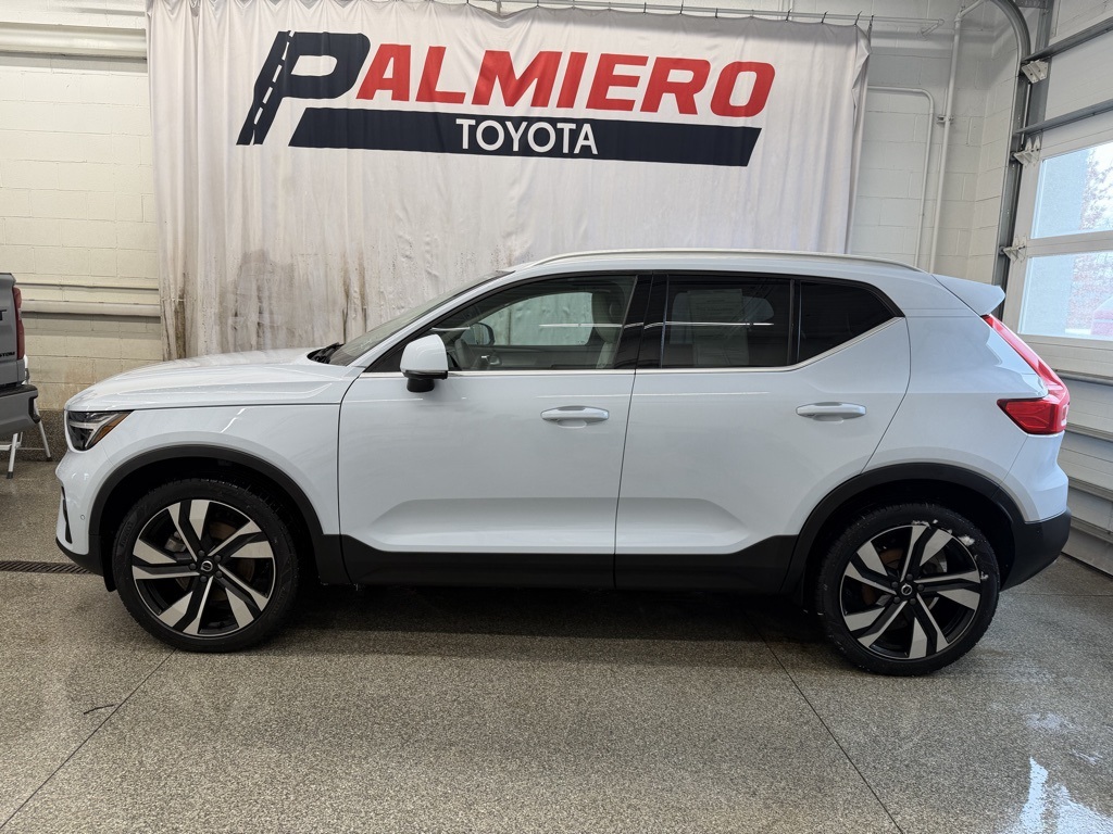 used 2024 Volvo XC40 car, priced at $29,503