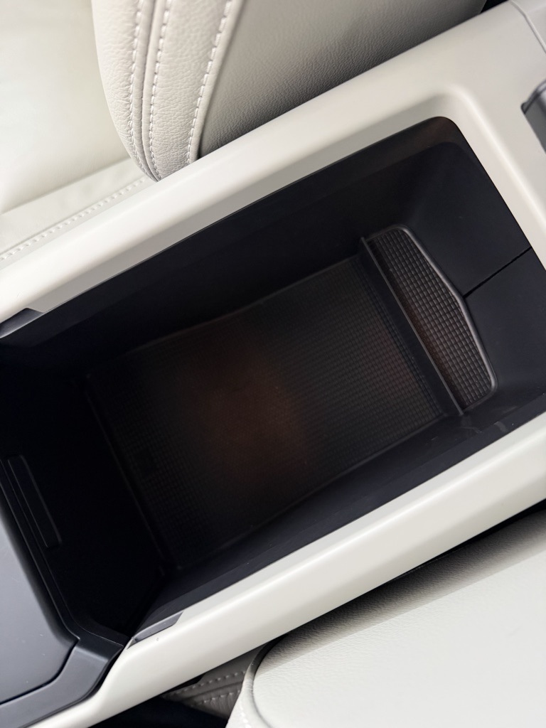 used 2024 Volvo XC40 car, priced at $29,503