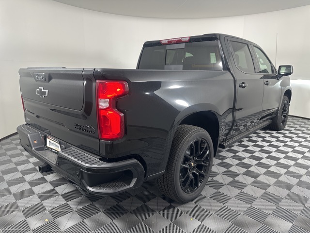 2025 Chevrolet Silverado 1500 High Country photo 2