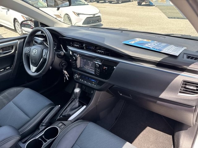 2014 Toyota Corolla Plus photo 17
