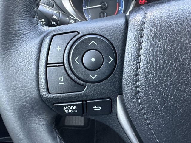 2014 Toyota Corolla Plus photo 24