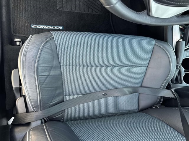 2014 Toyota Corolla Plus photo 9