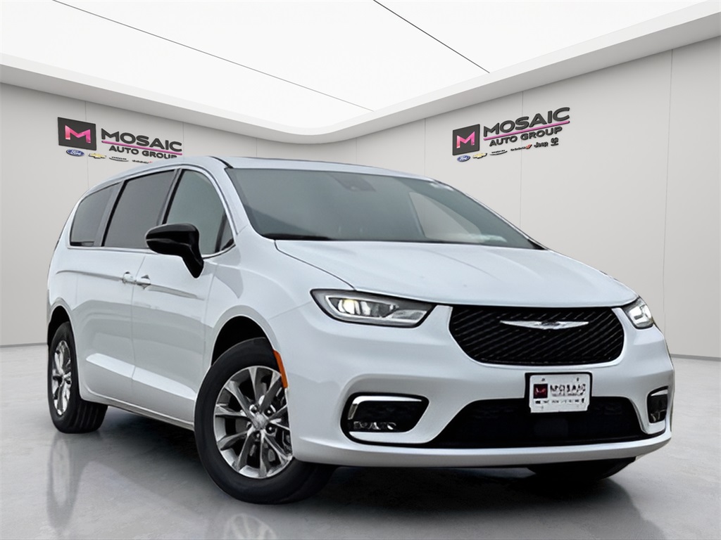 New 2026 Chrysler Pacifica Select Vans