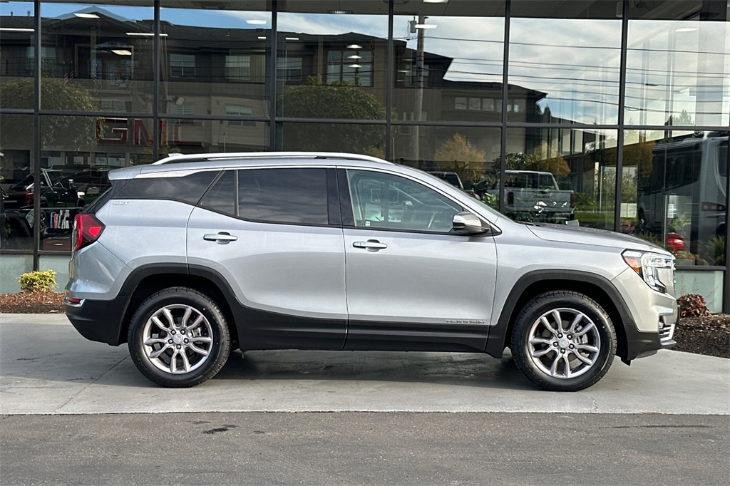 used 2023 GMC Terrain car, priced at $25,961