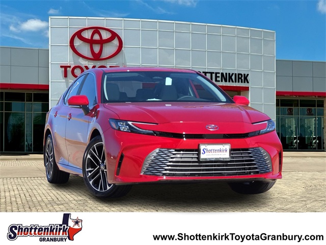2026 Toyota Camry XLE's photo