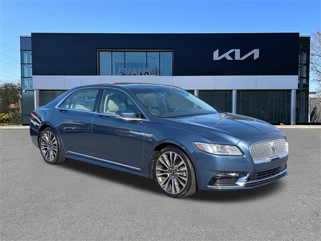 2018 Lincoln Continental Select's photo