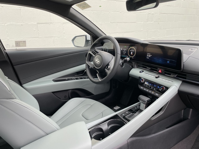 Elantra Hybrid Limited