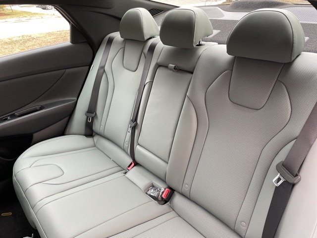 Elantra Hybrid Limited