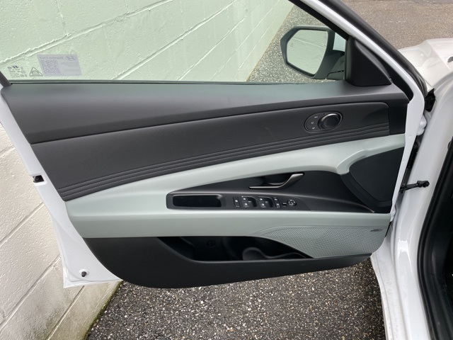 Elantra Hybrid Limited
