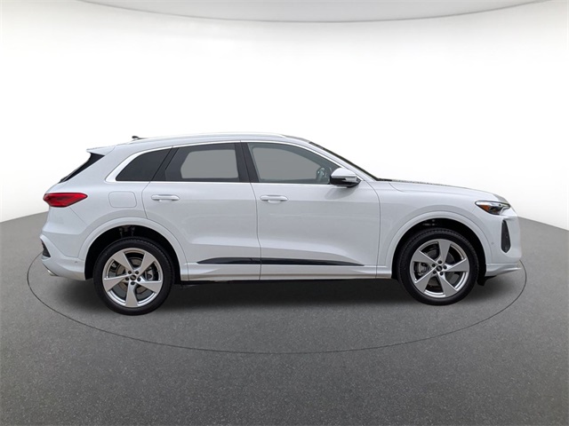 new 2025 Audi Q5 car, priced at $61,390