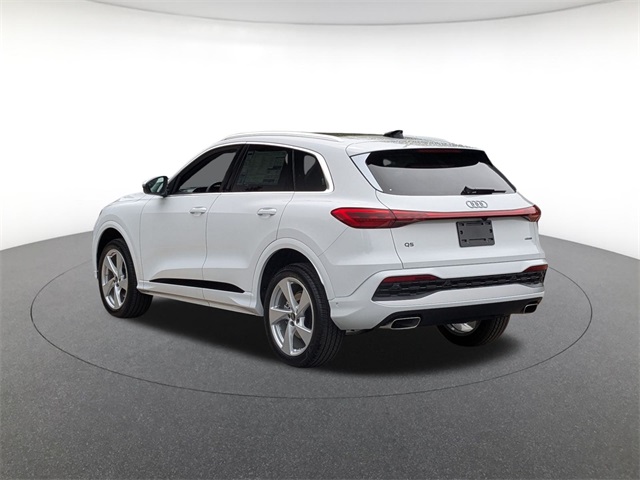 new 2025 Audi Q5 car, priced at $61,390