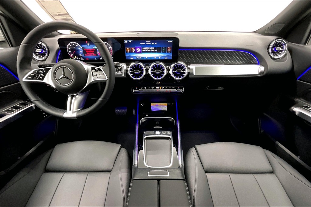 2025 Mercedes Benz GLB 250 photo 5