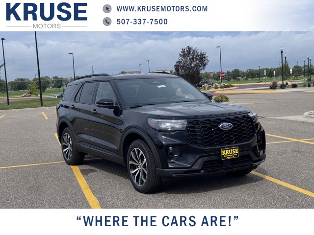 2025 Ford Explorer ST-Line