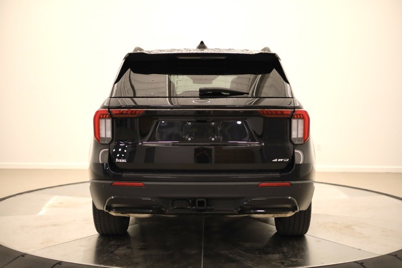 Used 2025 Ford Explorer SUV
