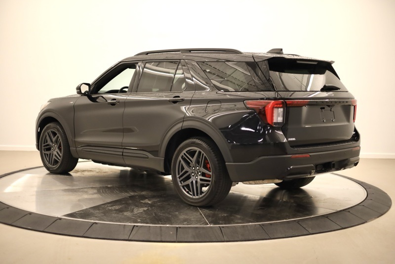 Used 2025 Ford Explorer SUV