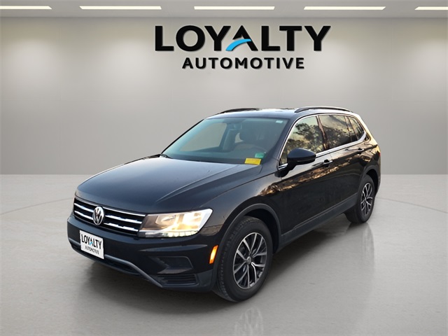 2019 Volkswagen Tiguan SE's photo