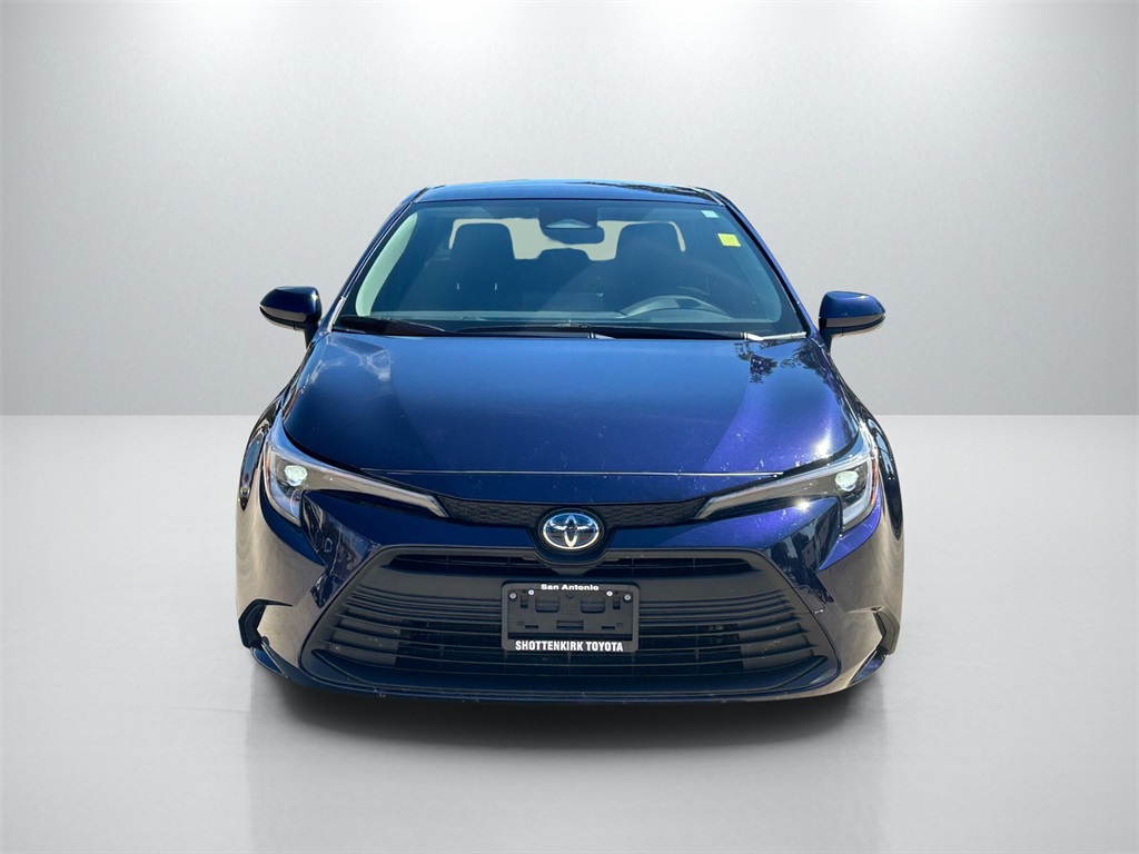 Used 2023 Toyota Corolla LE with VIN JTDBCMFE9PJ015501 for sale in Northfield, Minnesota